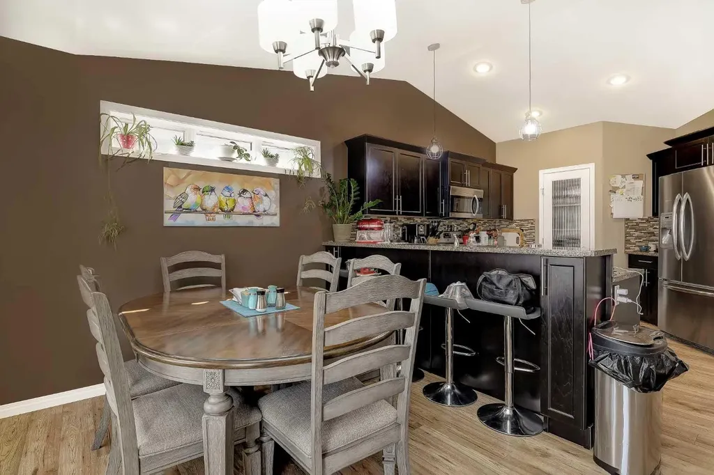 9312 102 Street Sexsmith AB T0H 3C0