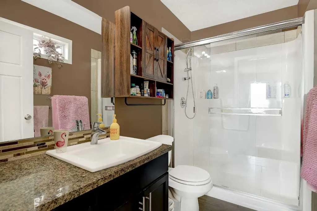 9312 102 Street Sexsmith AB T0H 3C0