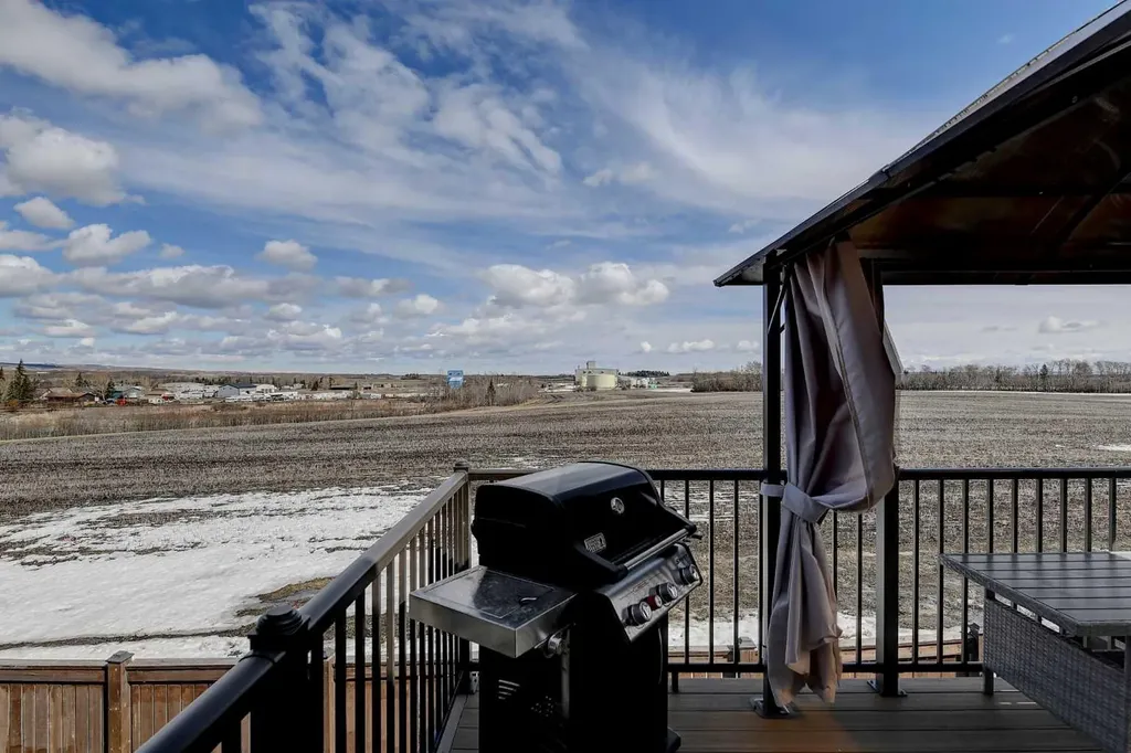 9312 102 Street Sexsmith AB T0H 3C0