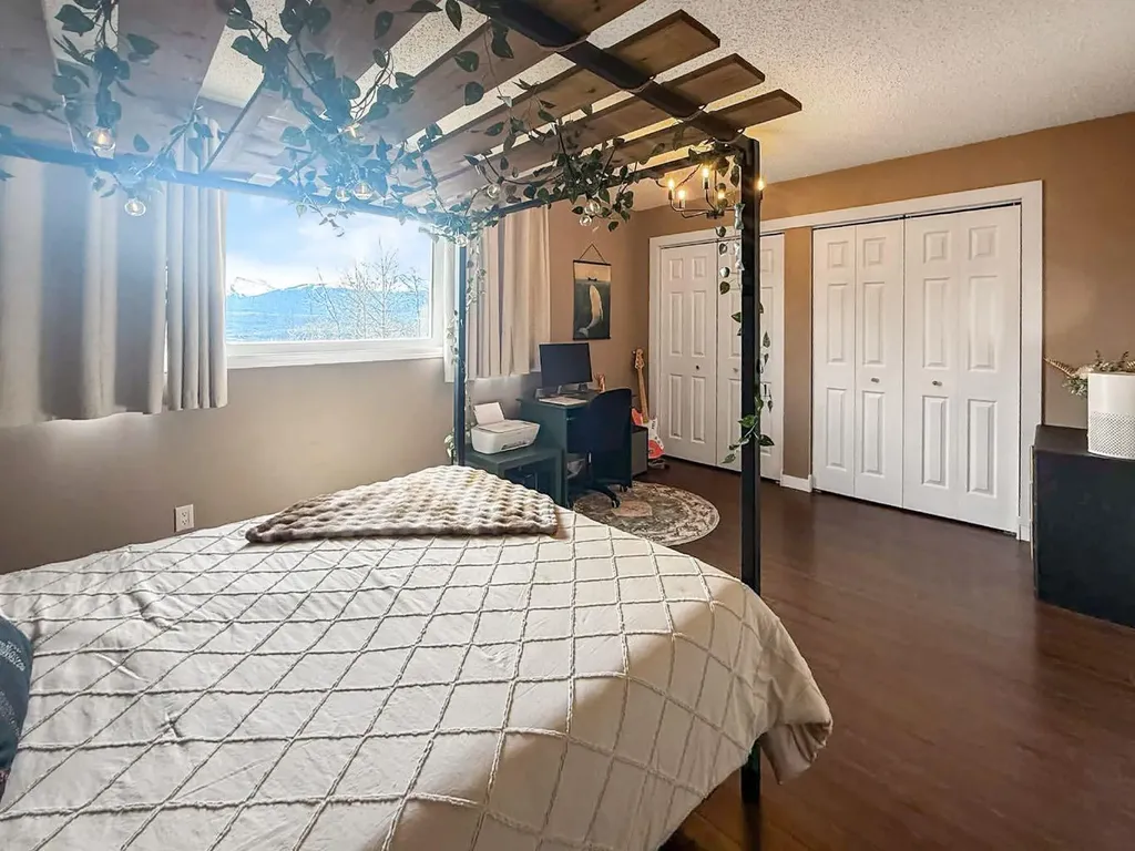 49 97th Avenue Grande Cache AB T0E0Y0