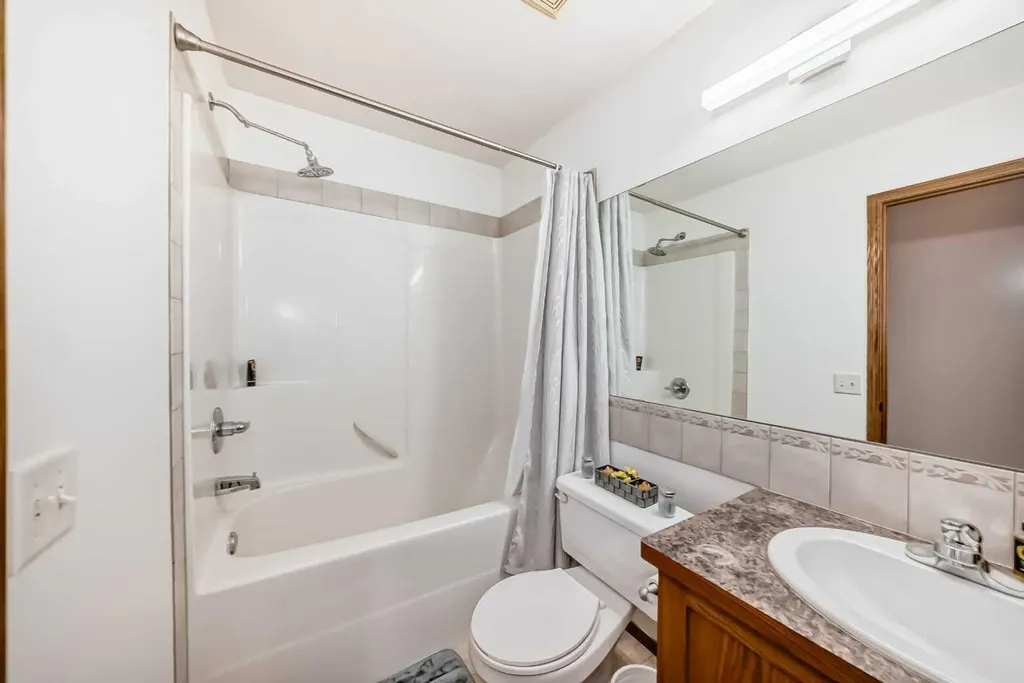 6220 Orr Drive Red Deer AB T4P 3Z8