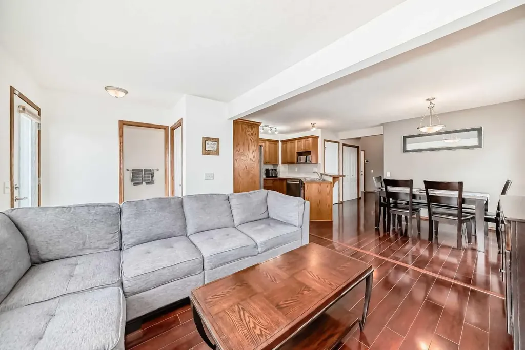 6220 Orr Drive Red Deer AB T4P 3Z8