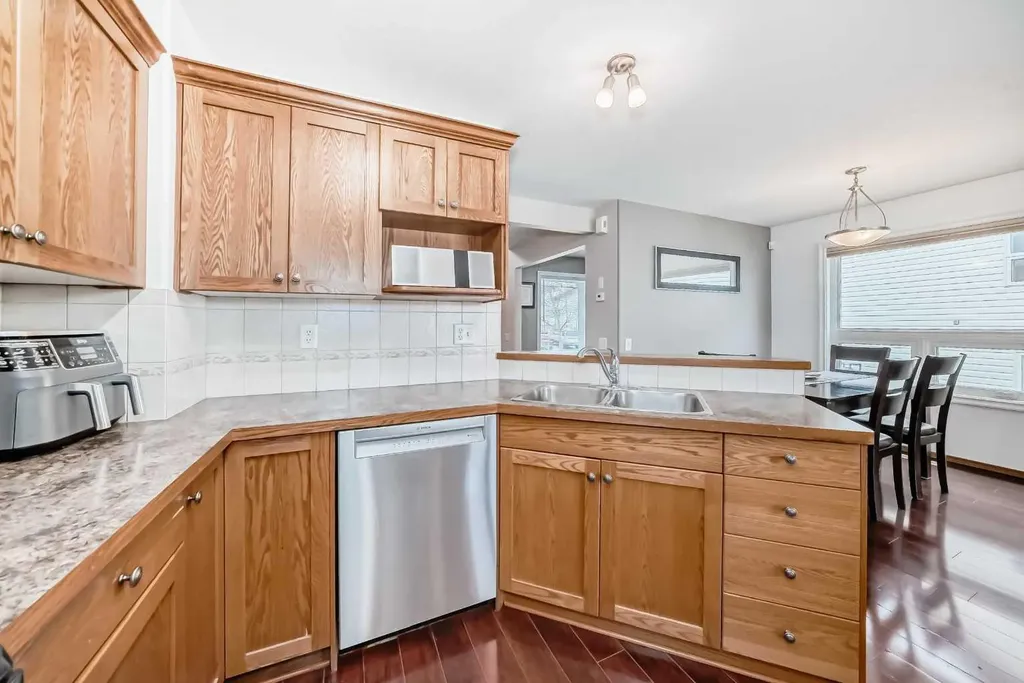 6220 Orr Drive Red Deer AB T4P 3Z8