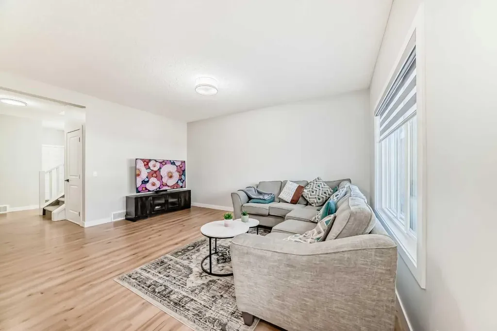 95 Cornerbrook Common NE Calgary AB T3N1L9