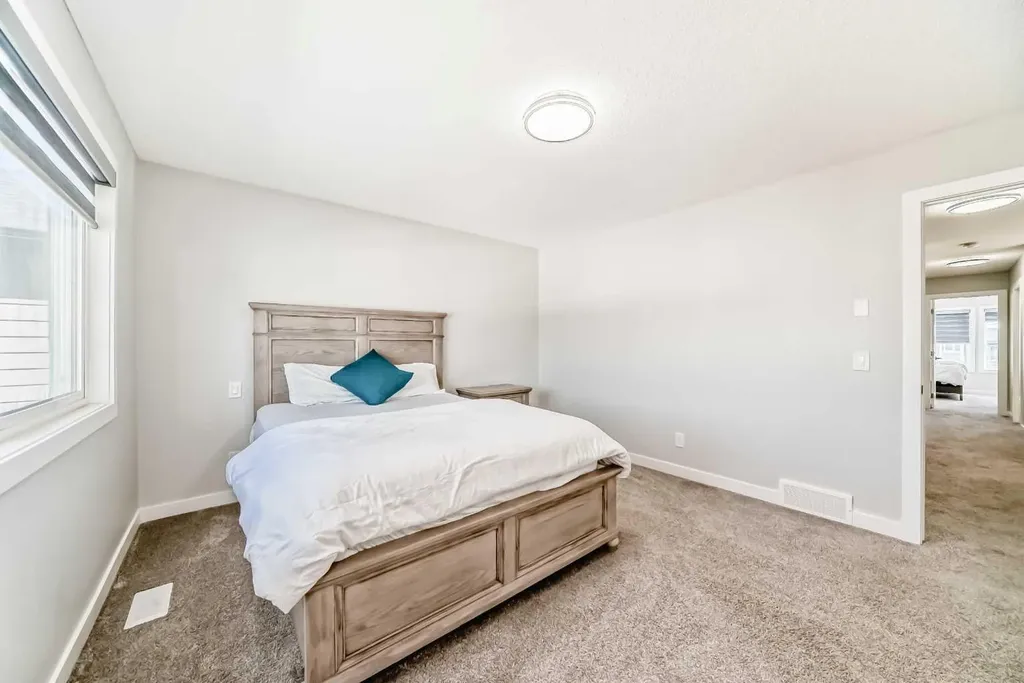 95 Cornerbrook Common NE Calgary AB T3N1L9