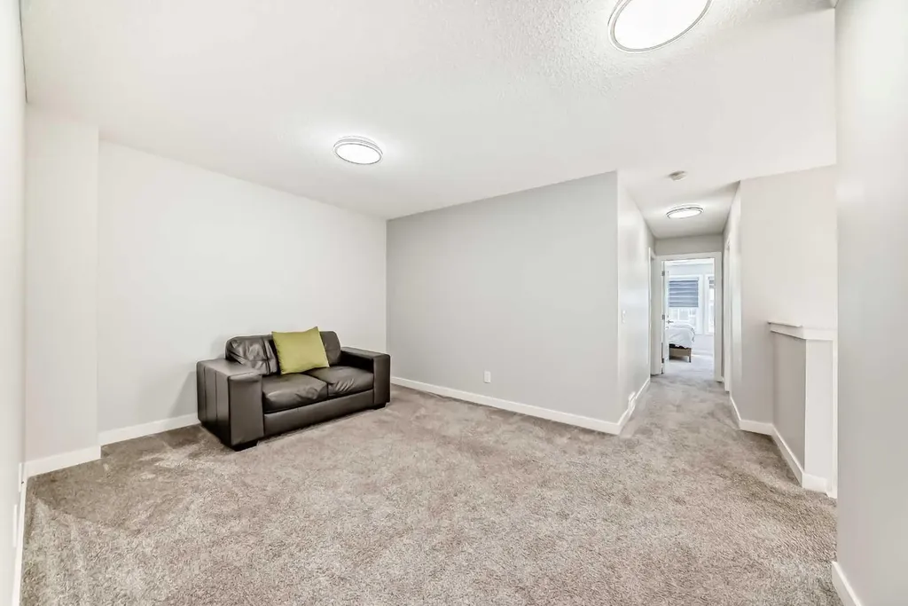 95 Cornerbrook Common NE Calgary AB T3N1L9