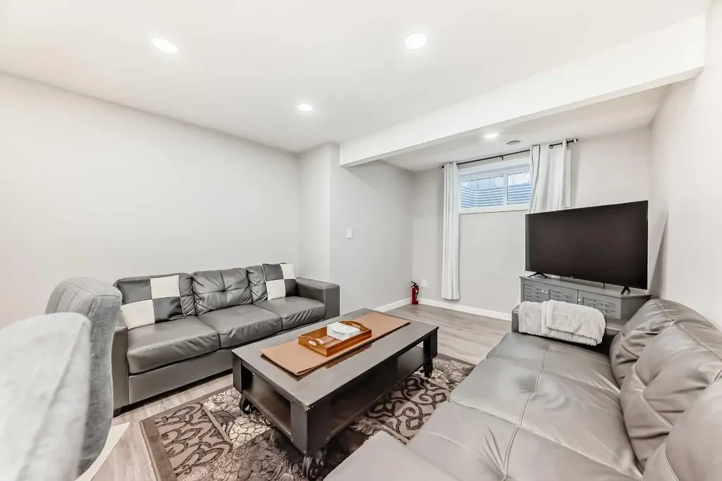 95 Cornerbrook Common NE Calgary AB T3N1L9