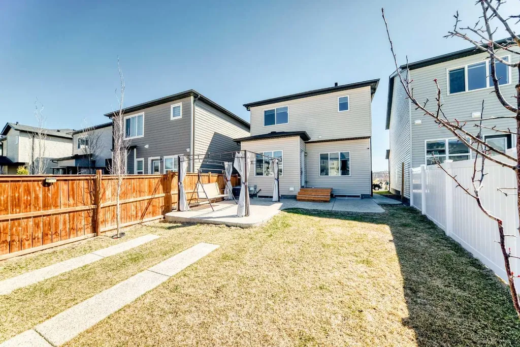 95 Cornerbrook Common NE Calgary AB T3N1L9