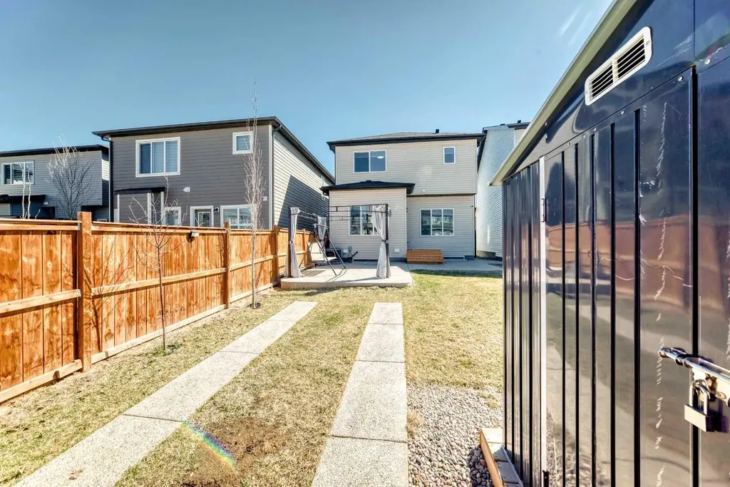95 Cornerbrook Common NE Calgary AB T3N1L9