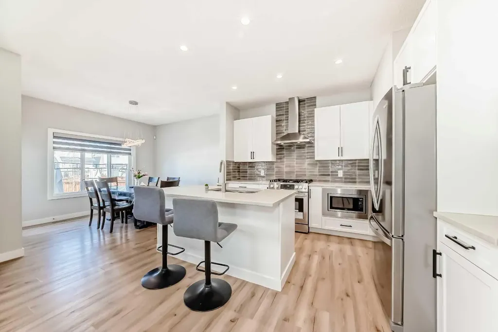 95 Cornerbrook Common NE Calgary AB T3N1L9