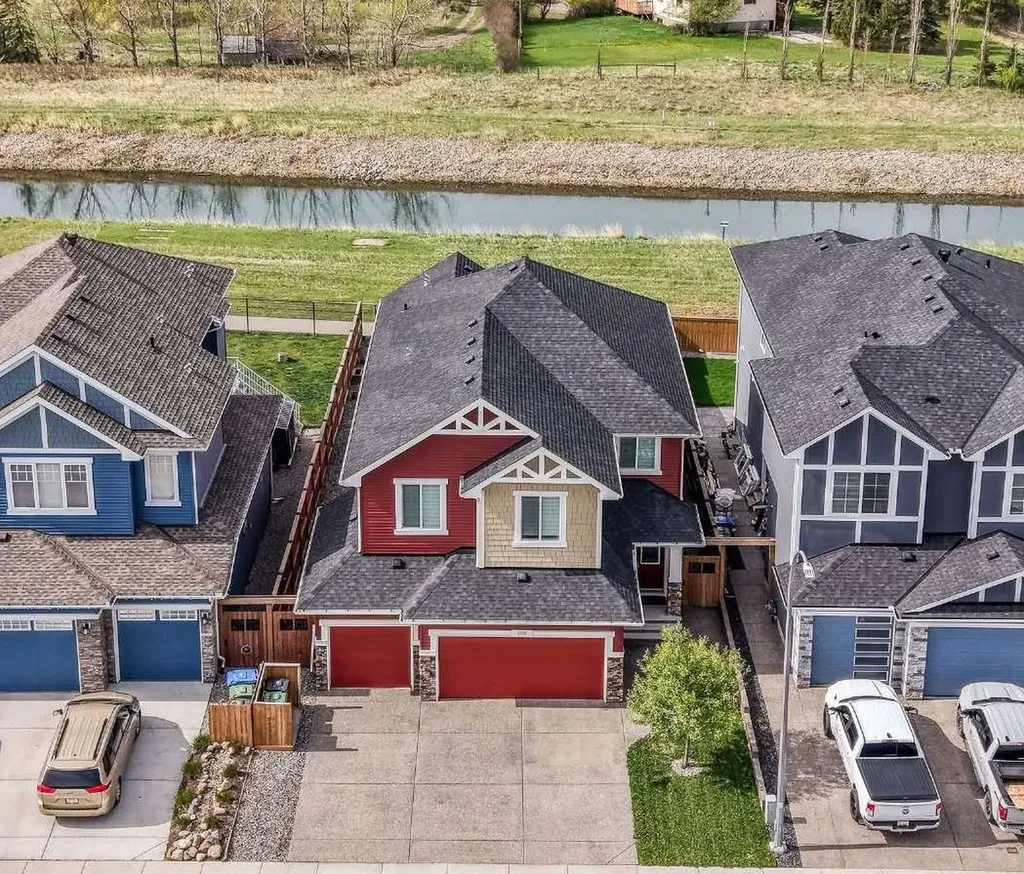 209 Sandpiper Crescent Chestermere AB T1X 0Y4