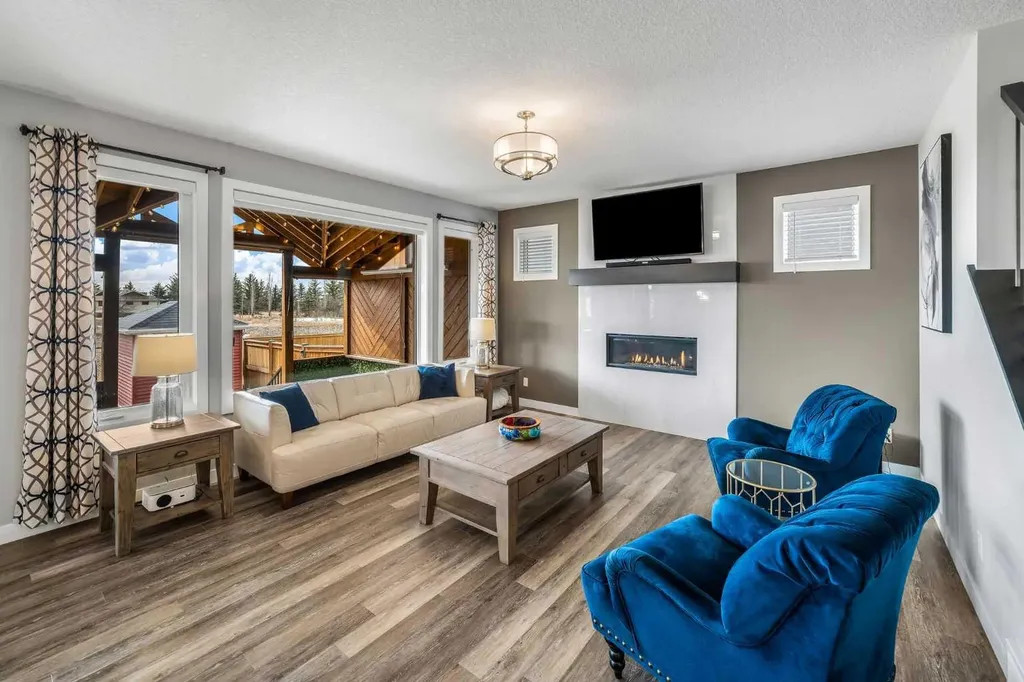 209 Sandpiper Crescent Chestermere AB T1X 0Y4