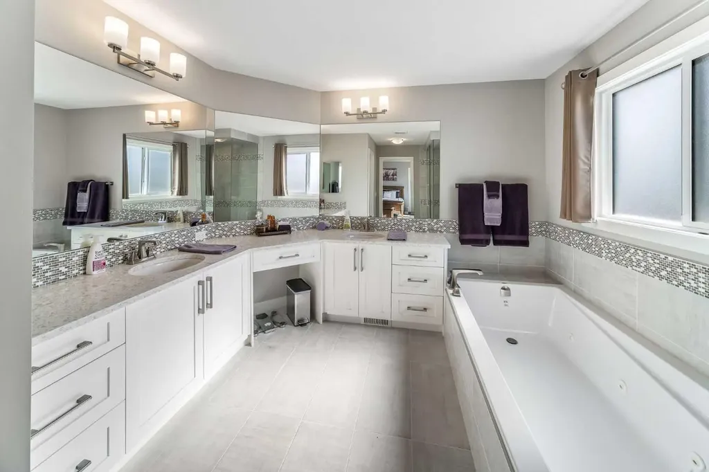 209 Sandpiper Crescent Chestermere AB T1X 0Y4