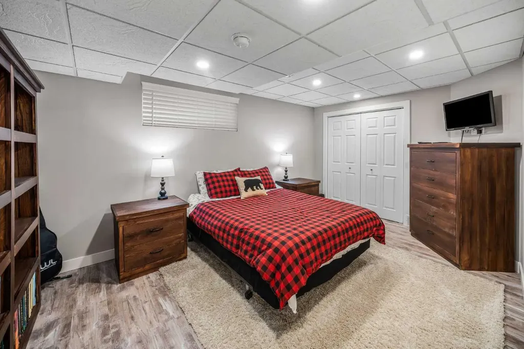 209 Sandpiper Crescent Chestermere AB T1X 0Y4