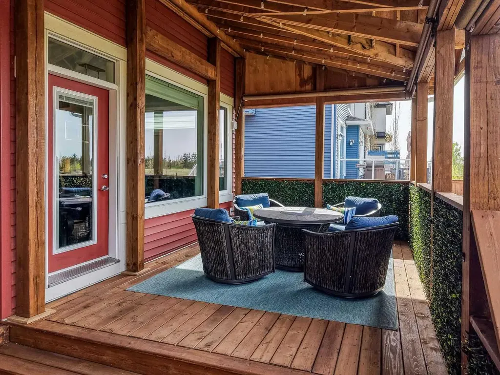 209 Sandpiper Crescent Chestermere AB T1X 0Y4