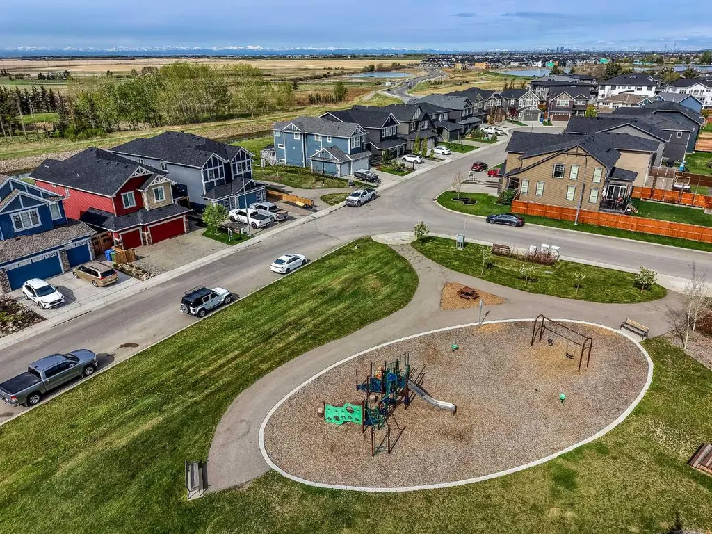 209 Sandpiper Crescent Chestermere AB T1X 0Y4