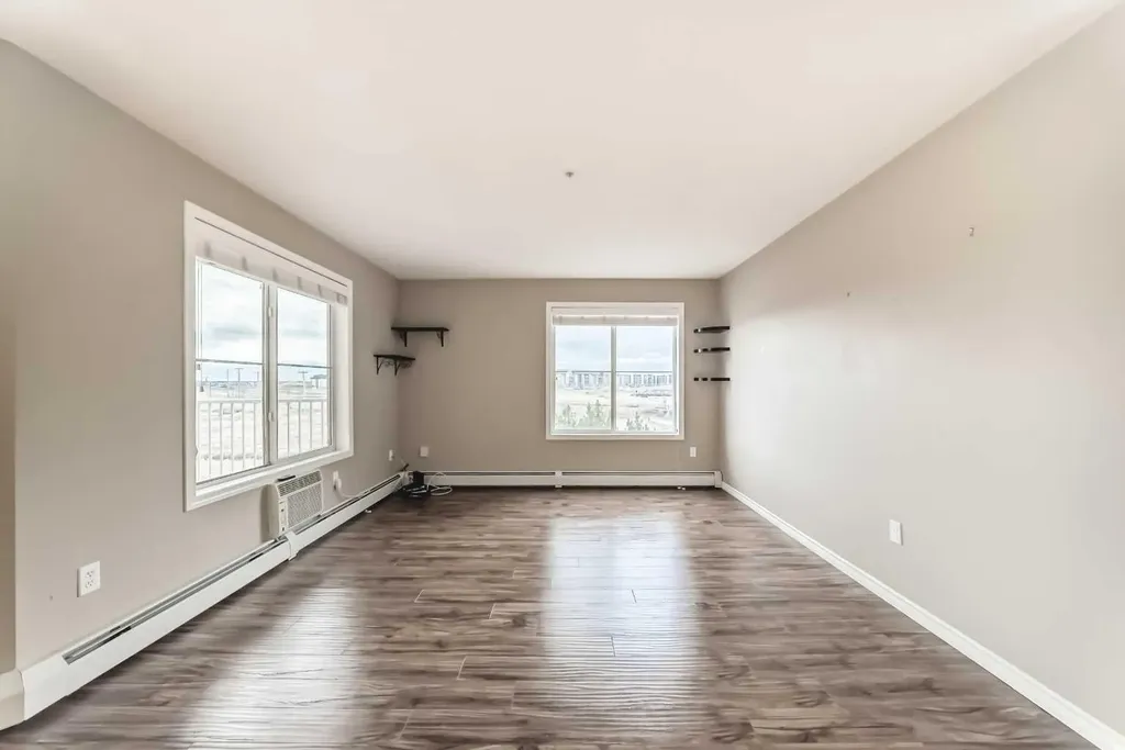 305 1 Avenue NW Airdrie AB T4B 2M5