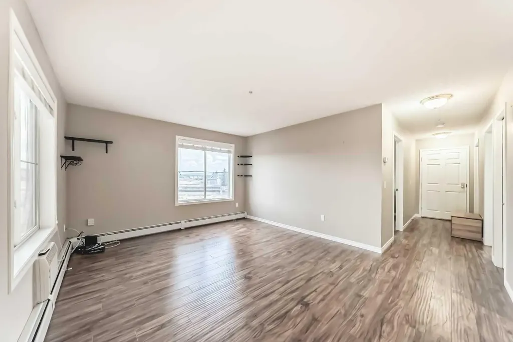 305 1 Avenue NW Airdrie AB T4B 2M5