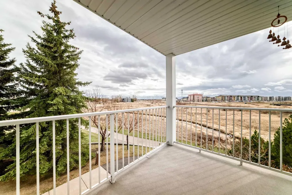 305 1 Avenue NW Airdrie AB T4B 2M5
