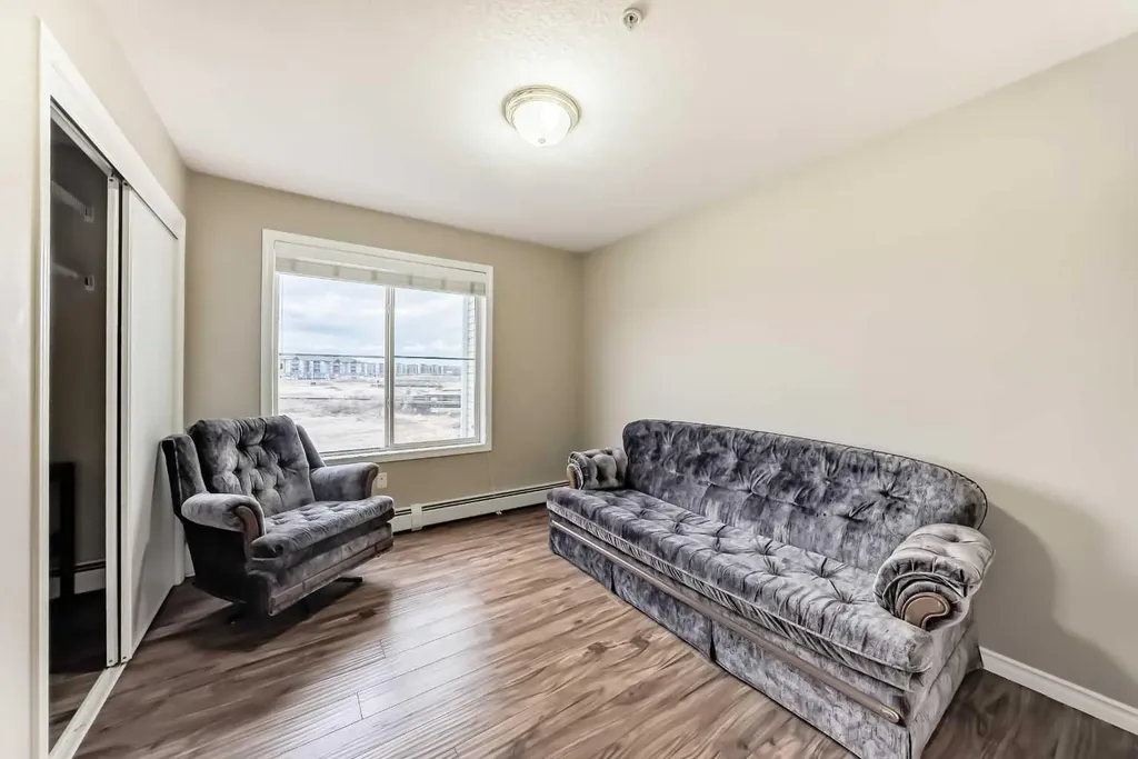 305 1 Avenue NW Airdrie AB T4B 2M5