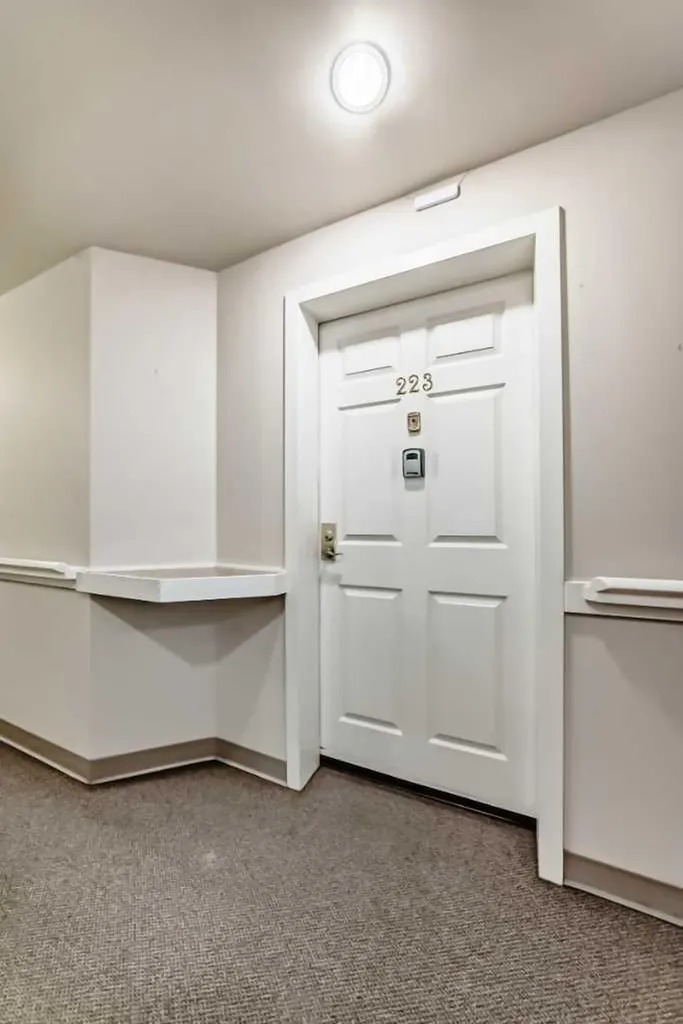 305 1 Avenue NW Airdrie AB T4B 2M5