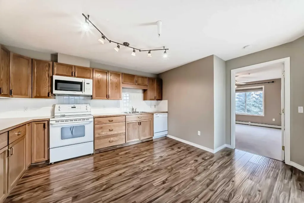 305 1 Avenue NW Airdrie AB T4B 2M5