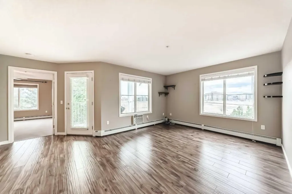 305 1 Avenue NW Airdrie AB T4B 2M5