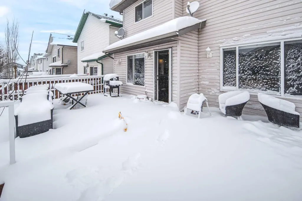 125 Coventry Crescent NE Calgary AB T3K 4Y9