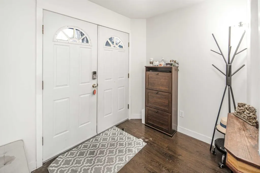 125 Coventry Crescent NE Calgary AB T3K 4Y9