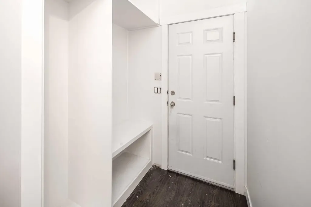 125 Coventry Crescent NE Calgary AB T3K 4Y9