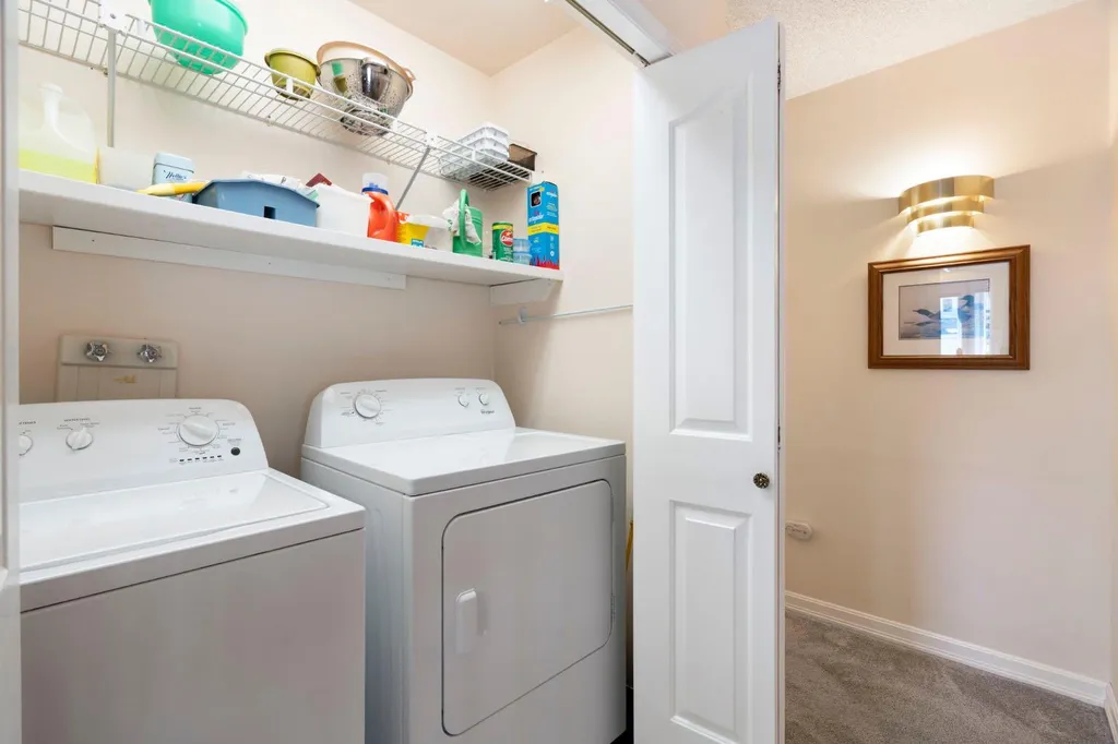 118 Shawnee Place SW Calgary AB T2Y1X1