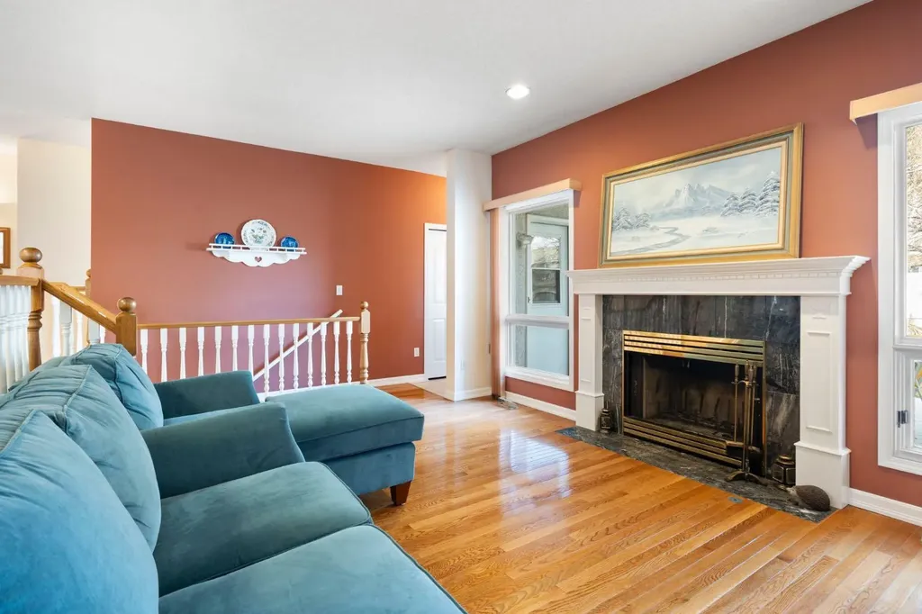 118 Shawnee Place SW Calgary AB T2Y1X1