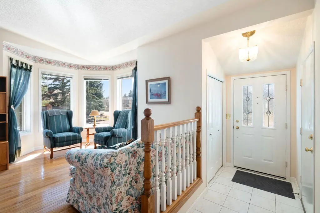 118 Shawnee Place SW Calgary AB T2Y1X1