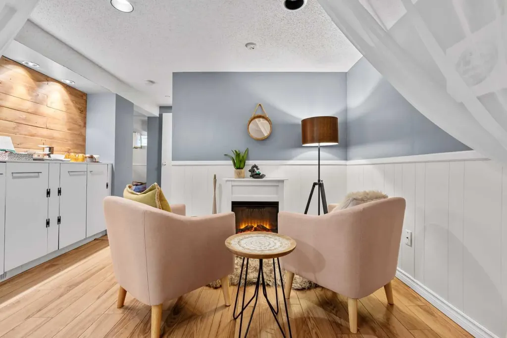 223 45 Street SW Calgary AB T3C 2B4