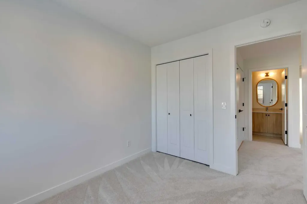 206 Greystone Boulevard Cochrane AB T4C 3K3