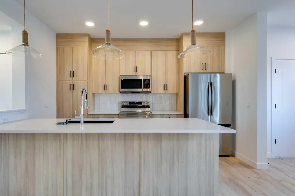 206 Greystone Boulevard Cochrane AB T4C 3K3