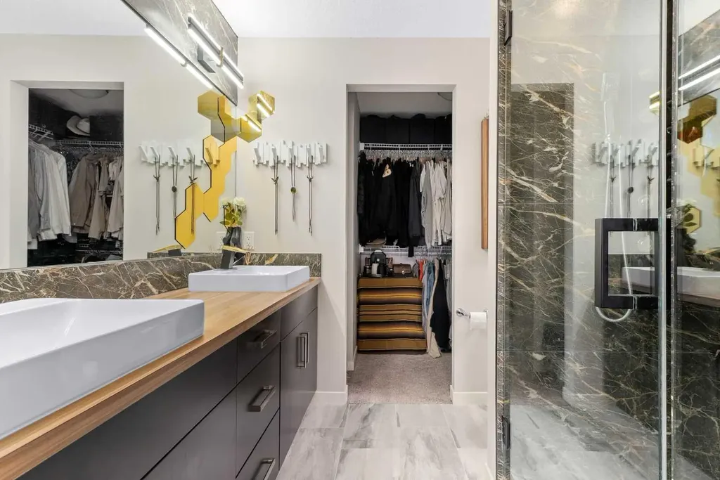 205 Copperpond Parade SE Calgary AB T2Z 5B2