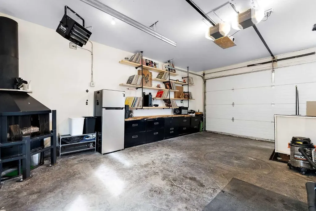 205 Copperpond Parade SE Calgary AB T2Z 5B2