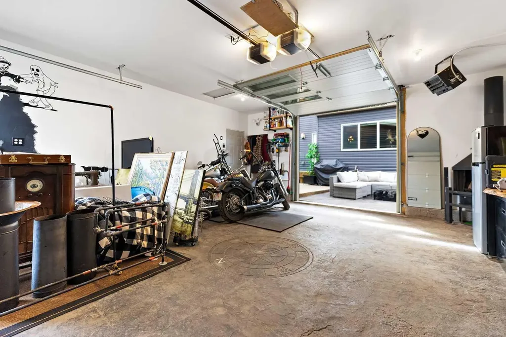 205 Copperpond Parade SE Calgary AB T2Z 5B2