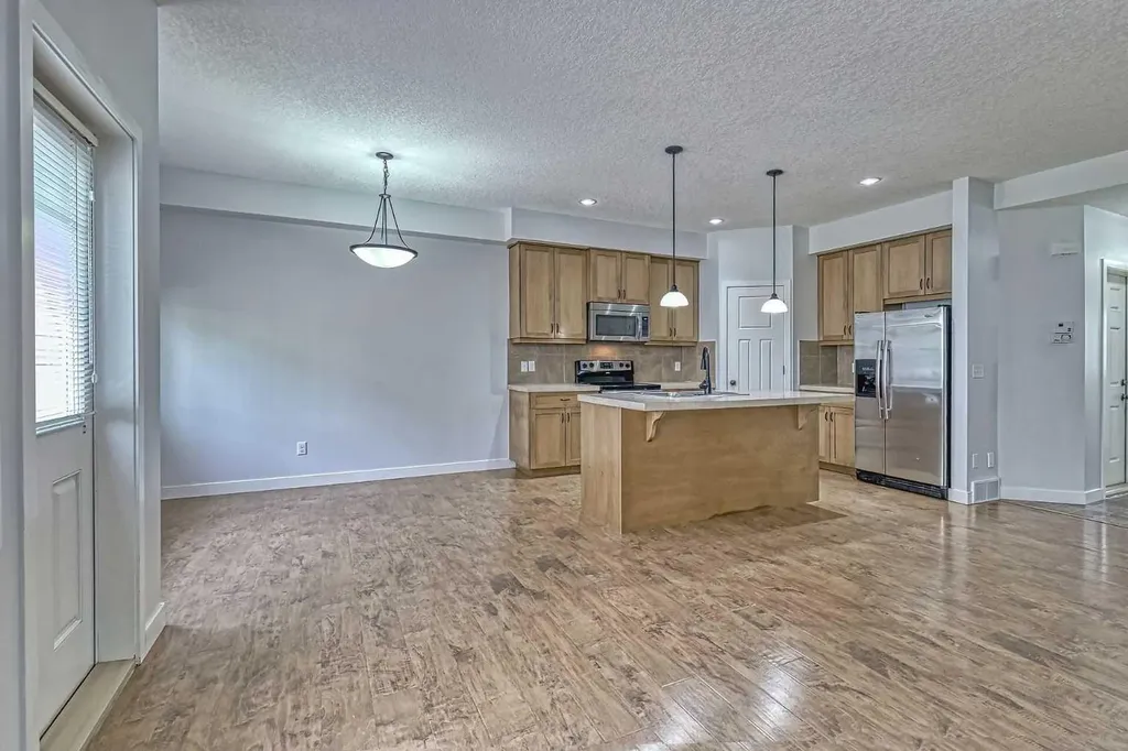 413 River Avenue Cochrane AB T4C 0P2