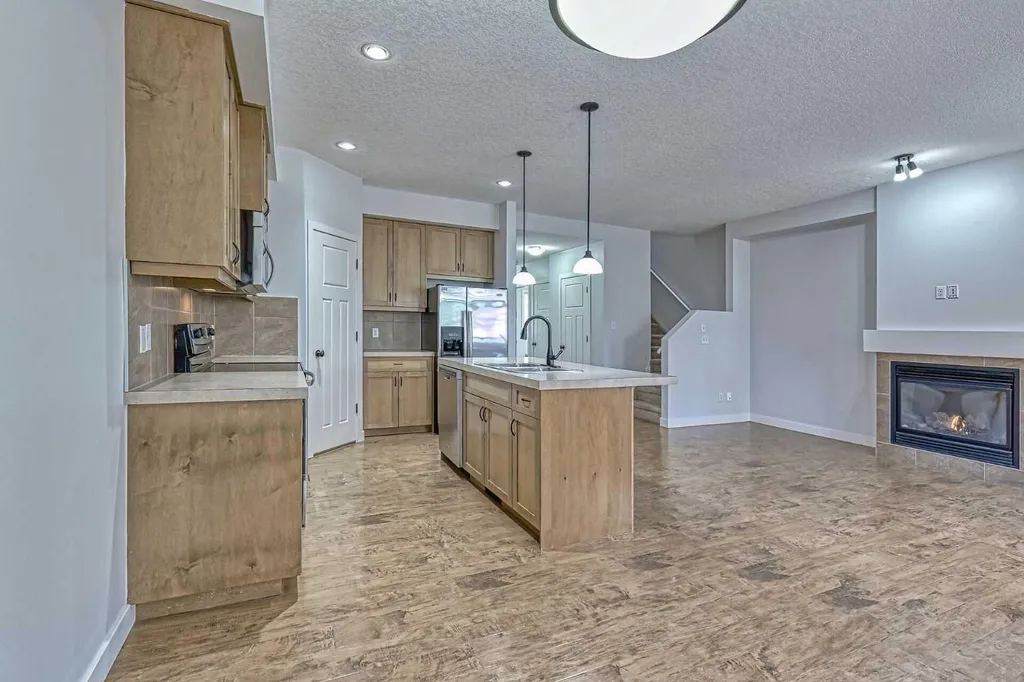 413 River Avenue Cochrane AB T4C 0P2