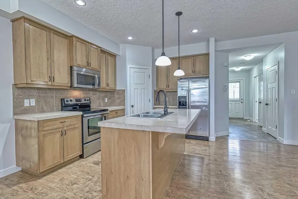 413 River Avenue Cochrane AB T4C 0P2