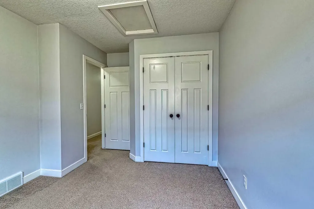 413 River Avenue Cochrane AB T4C 0P2