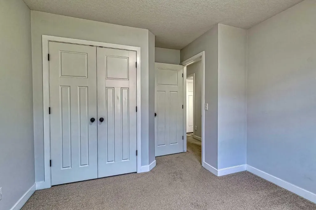 413 River Avenue Cochrane AB T4C 0P2