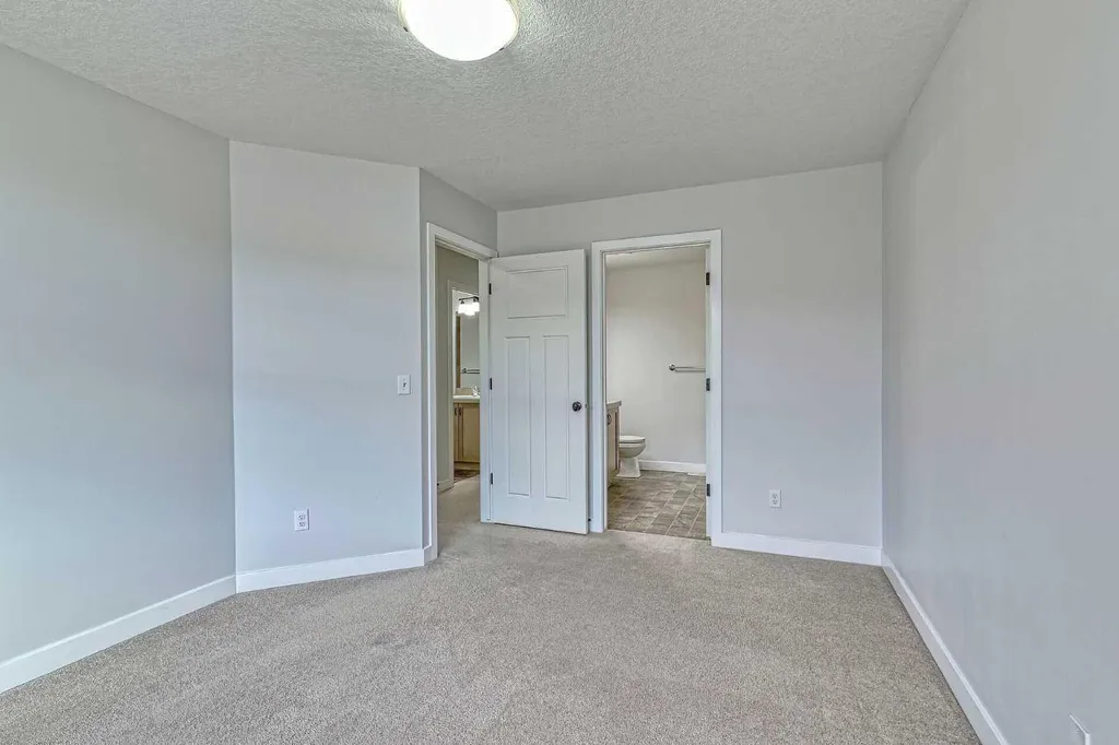 413 River Avenue Cochrane AB T4C 0P2