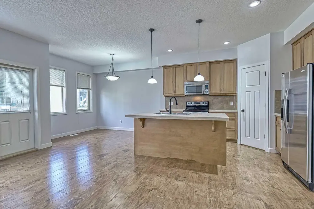 413 River Avenue Cochrane AB T4C 0P2