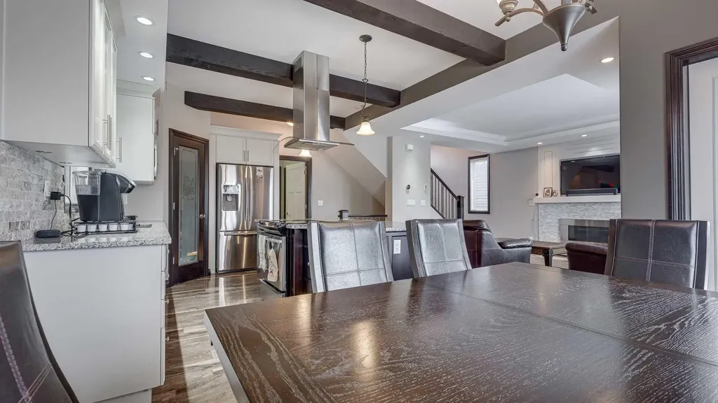 240 Van Slyke Way Red Deer AB T4R 0N9