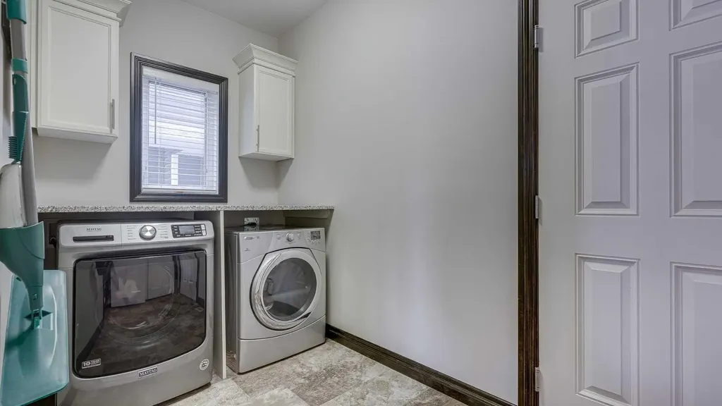 240 Van Slyke Way Red Deer AB T4R 0N9