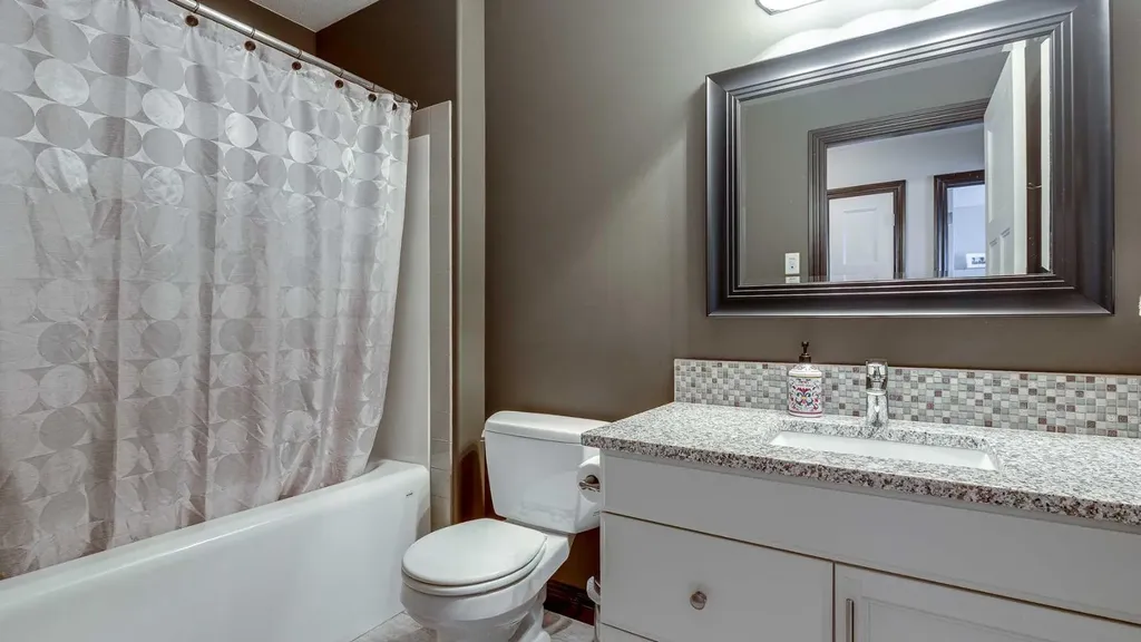 240 Van Slyke Way Red Deer AB T4R 0N9