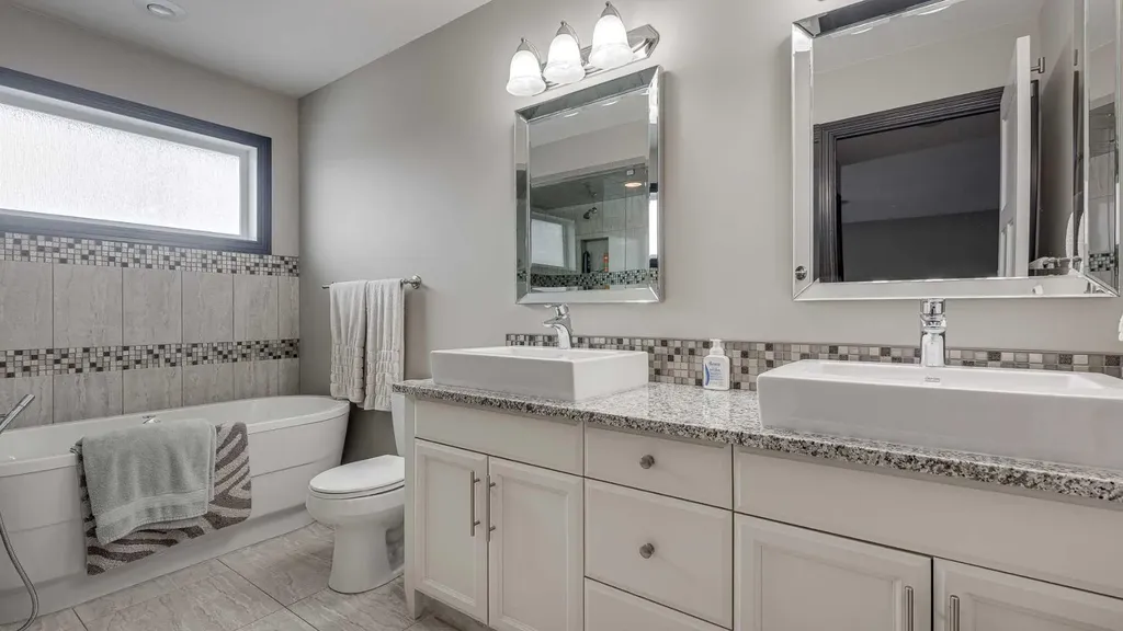 240 Van Slyke Way Red Deer AB T4R 0N9